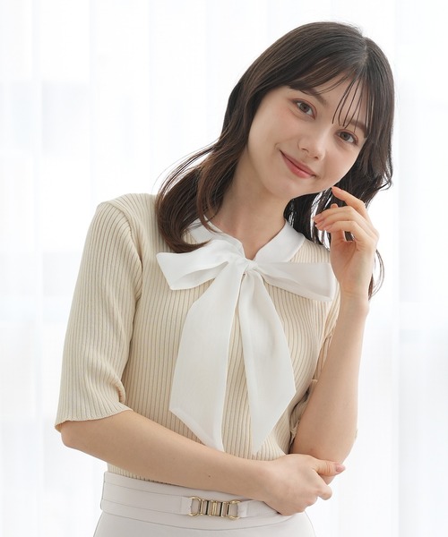 ASTORIA ODIER(アストリアオディール)の「ラメシアーリボンタイリブニット(UVカット/ウォッシャブル)半袖(ニット/セーター・レディース・ベージュ/ライトグレー/ブラック/ミント・MEDIUM)」の4枚目の写真