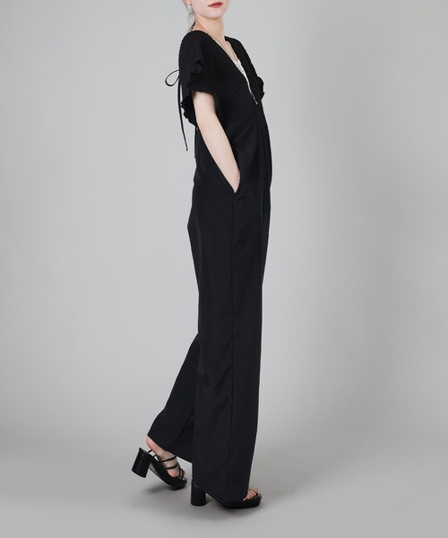 aimoha（アイモハ）の「シャーリングサロペットオールインワン（サロペット/オーバーオール・レディース・グレイッシュベージュ/グレー/ブラック・FREE）」の11枚目の写真