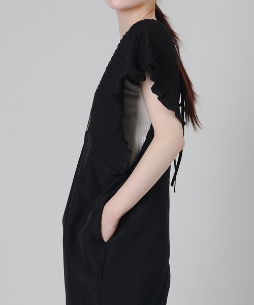 aimoha（アイモハ）の「シャーリングサロペットオールインワン（サロペット/オーバーオール・レディース・グレイッシュベージュ/グレー/ブラック・FREE）」の17枚目の写真