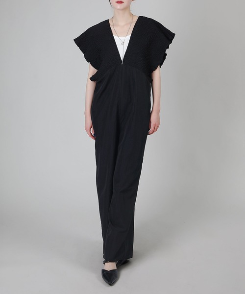 aimoha（アイモハ）の「シャーリングサロペットオールインワン（サロペット/オーバーオール・レディース・グレイッシュベージュ/グレー/ブラック・FREE）」の10枚目の写真