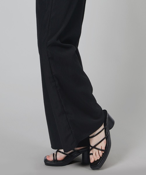 aimoha（アイモハ）の「シャーリングサロペットオールインワン（サロペット/オーバーオール・レディース・グレイッシュベージュ/グレー/ブラック・FREE）」の21枚目の写真