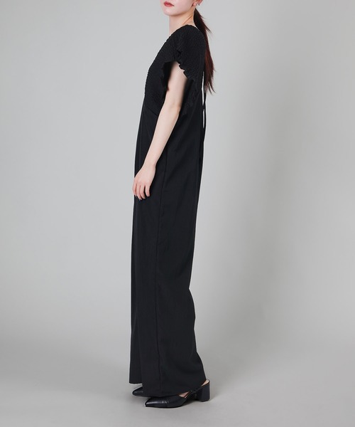 aimoha（アイモハ）の「シャーリングサロペットオールインワン（サロペット/オーバーオール・レディース・グレイッシュベージュ/グレー/ブラック・FREE）」の13枚目の写真