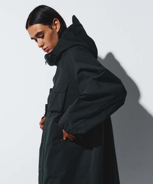 KALAPATTHAR（カラパタール）の「OUTPOCKET RAGLAN LONG WINDBREAKER - DARK GREEN（ナイロンジャケット・メンズ・その他・MEDIUM/LARGE）」の2枚目の写真