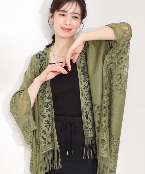 SHOO・LA・RUE（シューラルー）の「デイリーから和装まで幅広く使える レースポンチョ（ポンチョ・レディース・ブラック/カーキ/グレー/ベージュ・00）」の4枚目の写真