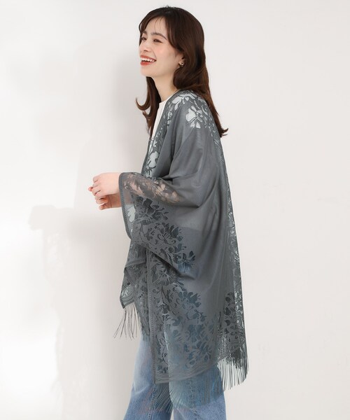 SHOO・LA・RUE（シューラルー）の「デイリーから和装まで幅広く使える レースポンチョ（ポンチョ・レディース・ブラック/カーキ/グレー/ベージュ・00）」の6枚目の写真