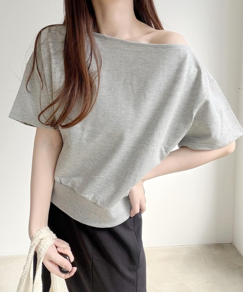 Nana(ナナ)の「アシンメトリーネックルーズカットソー(Tシャツ/カットソー・レディース・ホワイト/グレー・FREE)」の5枚目の写真