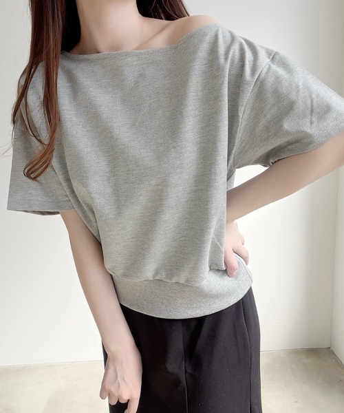 Nana(ナナ)の「アシンメトリーネックルーズカットソー(Tシャツ/カットソー・レディース・ホワイト/グレー・FREE)」の6枚目の写真