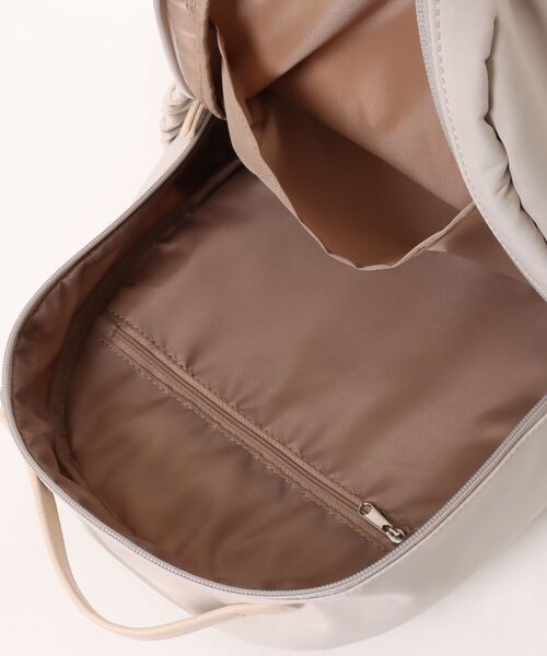 Arnold Palmer(アーノルドパーマー)の「APCH ファスナーリュック(バックパック/リュック・レディース・ブラック/ライトグレー/ネイビー・F)」の13枚目の写真