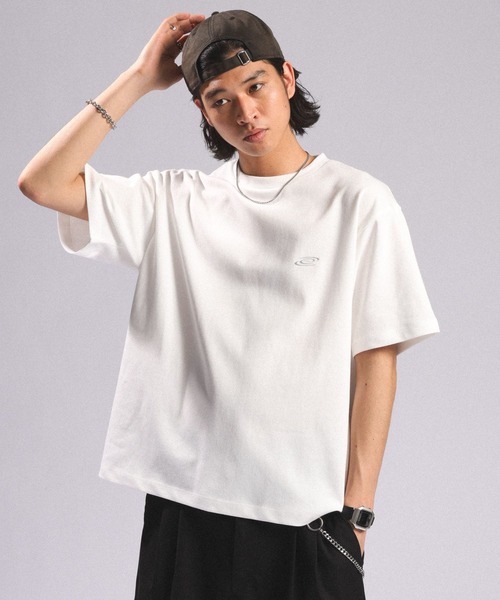 RAGEBLUE(レイジブルー)の「Pigment Tech One Point Stitch T-Shirt/ピグメント加工ダンボール刺繍Tシャツ(Tシャツ/カットソー・メンズ・ライトグリーン/ライトブルー/ホワイト/ダークグレー・LARGE/MEDIUM/SMALL)」の1枚目の写真