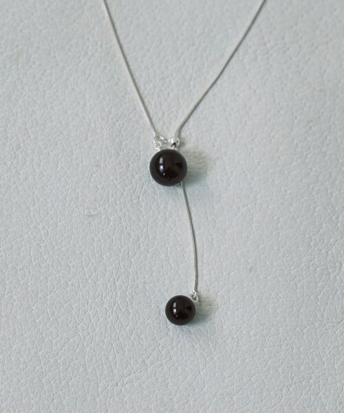 SHENERY（シーナリー）の「シルバーラリエットネックレス（ネックレス・レディース・ブラック・FREE）」の8枚目の写真