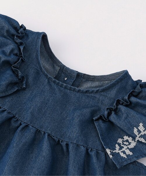 Seraph(セラフ)の「【リンク】2wayクロス刺繍ブラウス(シャツ/ブラウス・キッズ・アイボリー/ブラック/ブルー・140/130/120/110/100/90/80)」の11枚目の写真