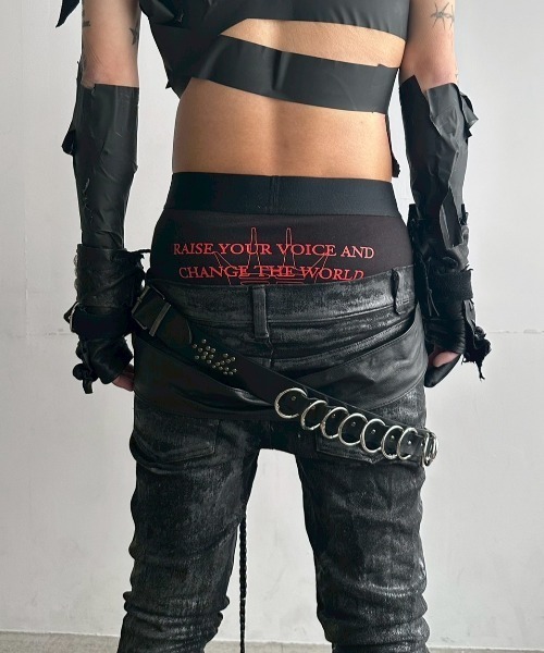 YIKAI LABORATORY(イカイラボラトリー)の「【YIKAI LABORATORY】antiue 00ring calfskin belt / 【イカイラボラトリー】アンティークリングレザーベルト<着用動画あり>(ベルト・メンズ・ブラック・ONE SIZE)」の19枚目の写真