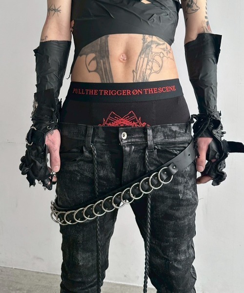 YIKAI LABORATORY(イカイラボラトリー)の「【YIKAI LABORATORY】antiue 00ring calfskin belt / 【イカイラボラトリー】アンティークリングレザーベルト<着用動画あり>(ベルト・メンズ・ブラック・ONE SIZE)」の17枚目の写真
