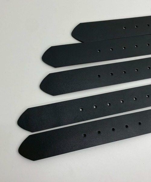 YIKAI LABORATORY(イカイラボラトリー)の「【YIKAI LABORATORY】antiue 00ring calfskin belt / 【イカイラボラトリー】アンティークリングレザーベルト<着用動画あり>(ベルト・メンズ・ブラック・ONE SIZE)」の10枚目の写真