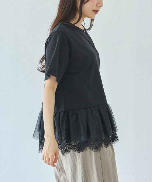 LAVEANGE（ラビアンジェ）の「裾レースチュールペプラムプルオーバー（Tシャツ/カットソー・レディース・オフホワイト/ブラック・M/LL/3L/4L/5L）」の5枚目の写真