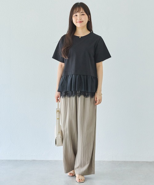 LAVEANGE（ラビアンジェ）の「裾レースチュールペプラムプルオーバー（Tシャツ/カットソー・レディース・オフホワイト/ブラック・M/LL/3L/4L/5L）」の9枚目の写真