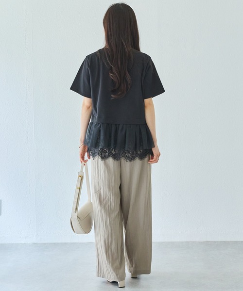 LAVEANGE（ラビアンジェ）の「裾レースチュールペプラムプルオーバー（Tシャツ/カットソー・レディース・オフホワイト/ブラック・M/LL/3L/4L/5L）」の12枚目の写真