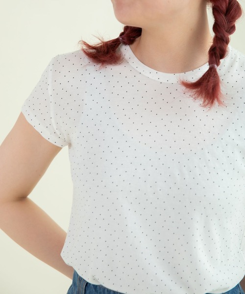 CHILD WOMAN(チャイルドウーマン)の「80/2天竺 DOTプリントフレンチスリーブプルオーバー(Tシャツ/カットソー・レディース・ホワイト・FREE)」の3枚目の写真