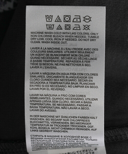FREAK'S STORE(フリークスストア)の「New Balance/ニューバランス 大谷翔平シグネチャーフォト半袖Tシャツ / ABR(フェーデッドブラック)(Tシャツ/カットソー・メンズ・ブラック・X-LARGE/MEDIUM/LARGE)」の7枚目の写真