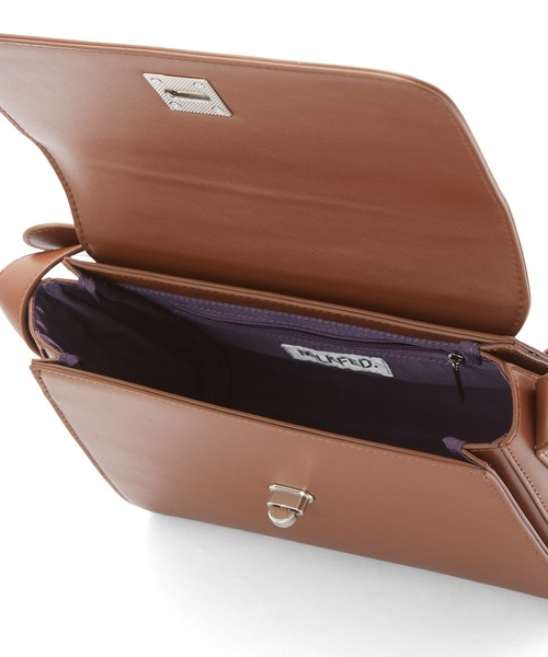 MILKFED.(ミルクフェド)の「TRAPEZOID SHOULDER BAG(ショルダーバッグ・レディース・ブラウン/ライトグリーン/ブラック・ONE SIZE)」の21枚目の写真