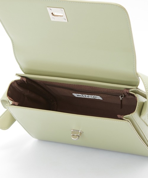 MILKFED.(ミルクフェド)の「TRAPEZOID SHOULDER BAG(ショルダーバッグ・レディース・ブラウン/ライトグリーン/ブラック・ONE SIZE)」の22枚目の写真