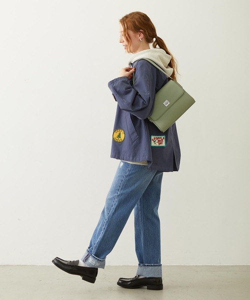 MILKFED.(ミルクフェド)の「TRAPEZOID SHOULDER BAG(ショルダーバッグ・レディース・ブラウン/ライトグリーン/ブラック・ONE SIZE)」の7枚目の写真