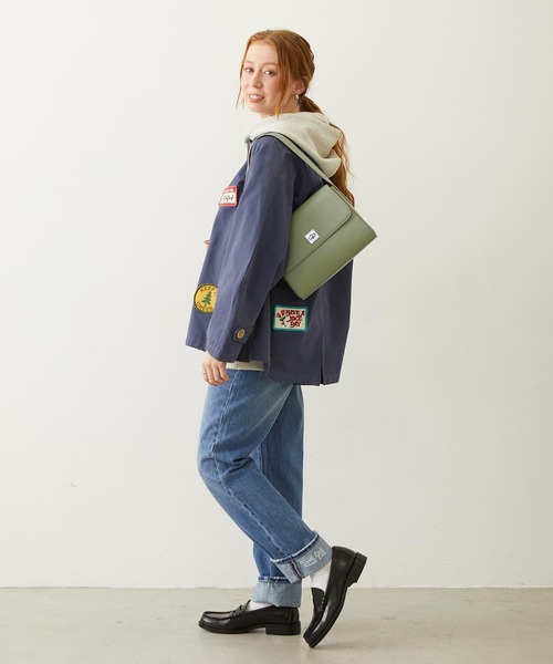 MILKFED.(ミルクフェド)の「TRAPEZOID SHOULDER BAG(ショルダーバッグ・レディース・ブラウン/ライトグリーン/ブラック・ONE SIZE)」の8枚目の写真