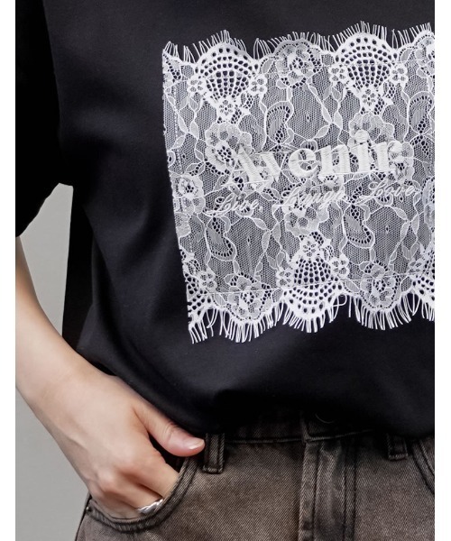 Re:EDIT（リエディ）の「[UVカット][接触冷感]レース刺繍ロゴTシャツ（Tシャツ/カットソー・レディース・ブラック/チャコールグレー/オフホワイト・FREE）」の7枚目の写真