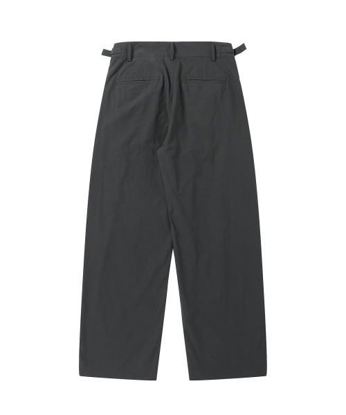SOLEW(ソル)の「サイドアジャスターツーピンタックパンツ_チャコール(その他パンツ・メンズ・その他・SMALL/MEDIUM/LARGE/X-LARGE)」の2枚目の写真