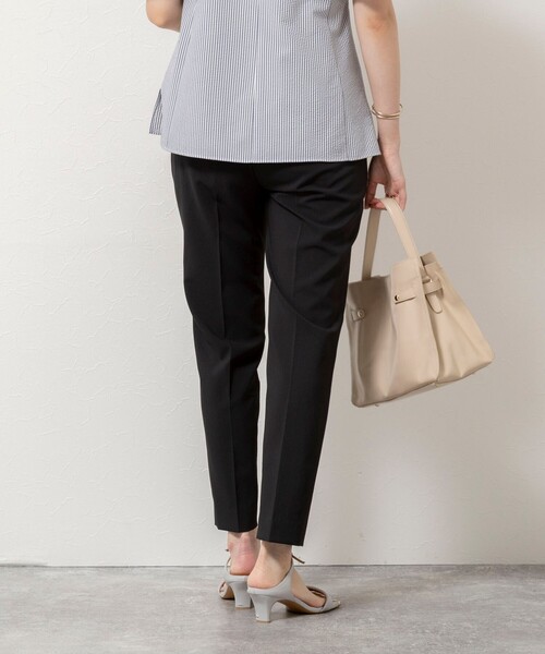 NOLLEY’S Sophi(ノーリーズソフィ)の「《セットアップ対応/UVカット/接触冷感》ウォッシャブルDry toro テーパードパンツ(その他パンツ・レディース・ブラック/ネイビー/ベージュ・34/36/38/40)」の9枚目の写真