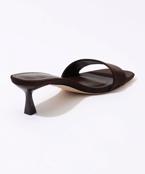TOMORROWLAND （トゥモローランド）の「alagio SATIN MULE SARA ヒールサンダル（サンダル・レディース・ダークブラウン/レッド・38/37/36）」の7枚目の写真