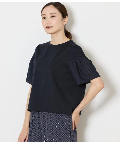 NEWYORKER(ニューヨーカー)の「【接触冷感・吸水速乾】プレーティング天竺 袖シャーリングプルオーバー(Tシャツ/カットソー・レディース・ホワイト/ネイビー・LARGE/MEDIUM)」の1枚目の写真