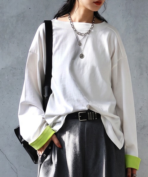 antiqua(アンティカ)の「綿100 配色袖 ボートネック ロンT(Tシャツ/カットソー・レディース・ホワイト/ネイビー/ブラック/レッド/ダークグレー・R/C)」の2枚目の写真