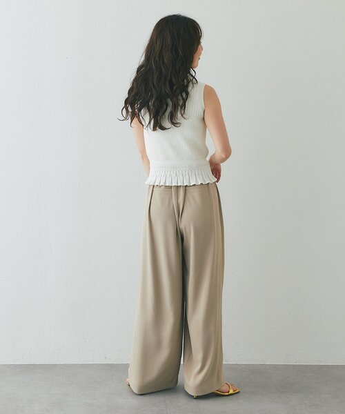 La boutique BonBon(ラブティックボンボン)の「【ヘルシー&フェミニン】変形リブポロ衿ノースリニット(ニット/セーター・レディース・ホワイト/サックスブルー/ピンク・FREE)」の8枚目の写真