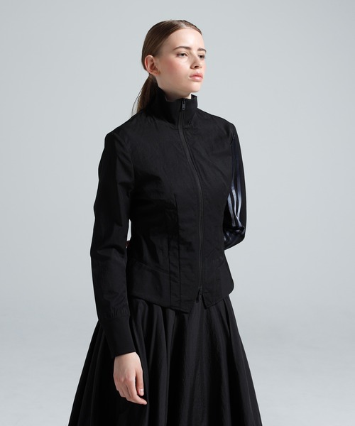 Y-3(ワイスリー)の「Y-3 GRADIENT 3 STRIPES NYLON TRACK TOP(ジャージ・レディース・ブラック・SMALL/X-SMALL/XX-SMALL/MEDIUM)」の2枚目の写真