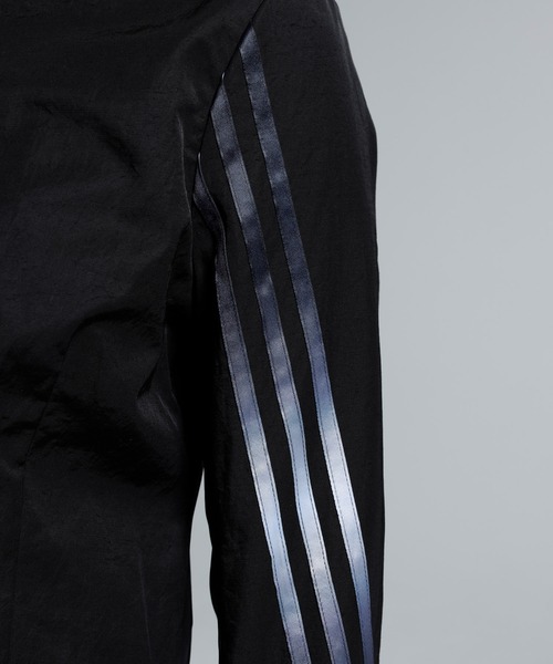 Y-3(ワイスリー)の「Y-3 GRADIENT 3 STRIPES NYLON TRACK TOP(ジャージ・レディース・ブラック・SMALL/X-SMALL/XX-SMALL/MEDIUM)」の6枚目の写真