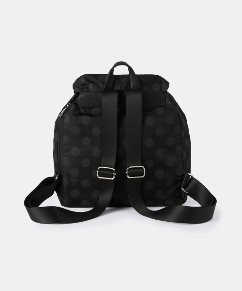 MUSINSA STANDARD WOMAN（ムシンサスタンダードウーマン）の「ウィメンズポルカドットフラップミニバックパック[ブラック]（バックパック/リュック・レディース・その他・F）」の6枚目の写真