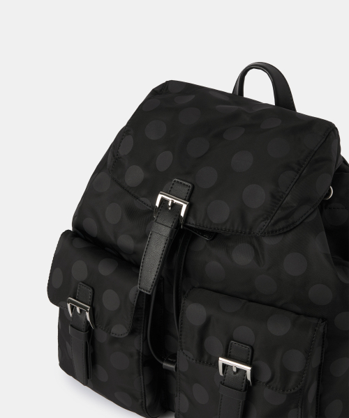 MUSINSA STANDARD WOMAN（ムシンサスタンダードウーマン）の「ウィメンズポルカドットフラップミニバックパック[ブラック]（バックパック/リュック・レディース・その他・F）」の9枚目の写真