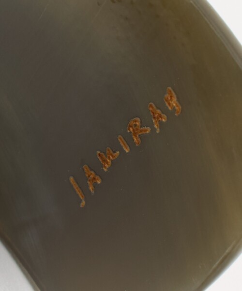 JAMIRAY(ジャミレイ)の「<JAMIRAY>Horn バングル(バングル/リストバンド・レディース・ベージュ/ブラック・FREE)」の9枚目の写真