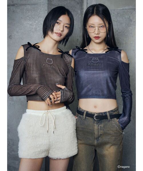 EMODA(エモダ)の「【ちいかわ】チョーカートップ(Tシャツ/カットソー・レディース・グレー/ブラウン・FREE)」の4枚目の写真