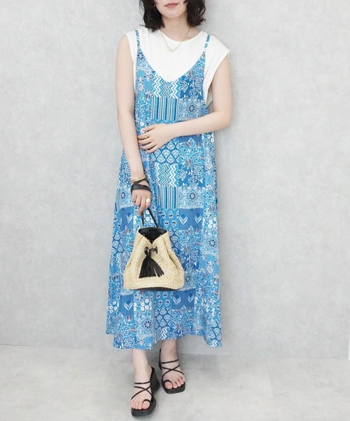 SELECT LEVERY(セレクトリベリー)の「バンダナ柄マルチWAYワンピース(ワンピース・レディース・グレー/ブルー・MEDIUM/LARGE)」の11枚目の写真