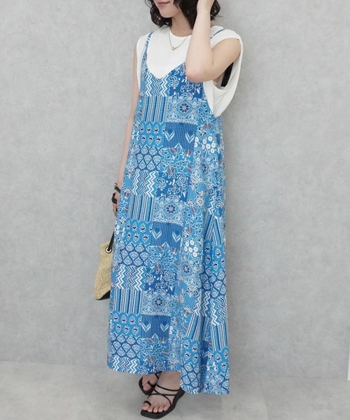 SELECT LEVERY(セレクトリベリー)の「バンダナ柄マルチWAYワンピース(ワンピース・レディース・グレー/ブルー・MEDIUM/LARGE)」の12枚目の写真