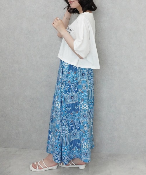 SELECT LEVERY(セレクトリベリー)の「バンダナ柄マルチWAYワンピース(ワンピース・レディース・グレー/ブルー・MEDIUM/LARGE)」の6枚目の写真