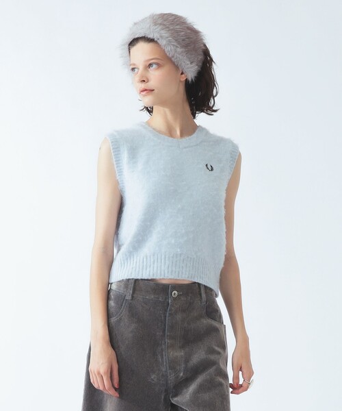 FRED PERRY(フレッドペリー)の「【別注】FRED PERRY フラッフィー ベスト(ニット/セーター・レディース・グレー系その他/ブルー系その他・10)」の4枚目の写真