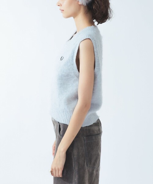 FRED PERRY(フレッドペリー)の「【別注】FRED PERRY フラッフィー ベスト(ニット/セーター・レディース・グレー系その他/ブルー系その他・10)」の7枚目の写真