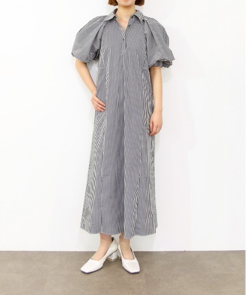 Marilyn Moon(マリリンムーン)の「modern strip volume sleeve dress(ワンピース・レディース・ブラック×ホワイト/ホワイト×ブラック・FREE)」の5枚目の写真
