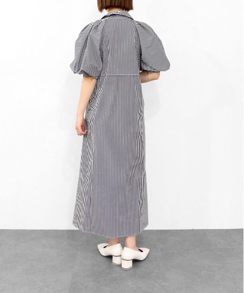 Marilyn Moon(マリリンムーン)の「modern strip volume sleeve dress(ワンピース・レディース・ブラック×ホワイト/ホワイト×ブラック・FREE)」の7枚目の写真