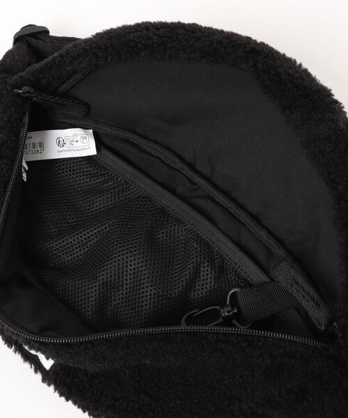 DC SHOES(ディーシーシューズ)の「DC SHOES メンズ DC CRANKCASE WAISTPACK ショルダーバッグ 【2026年秋冬モデル】/ボディバッグ・ウエストポーチ(ボディバッグ/ウエストポーチ・メンズ・アイボリー/ブラック系その他・FREE)」の5枚目の写真