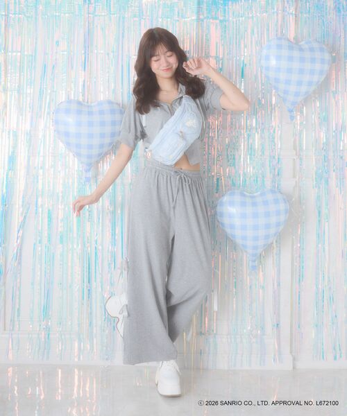 MAJESTIC LEGON(マジェスティックレゴン)の「ハローキティ ボディバッグ(ボディバッグ/ウエストポーチ・レディース・アイボリー/ブルー・FREE)」の7枚目の写真