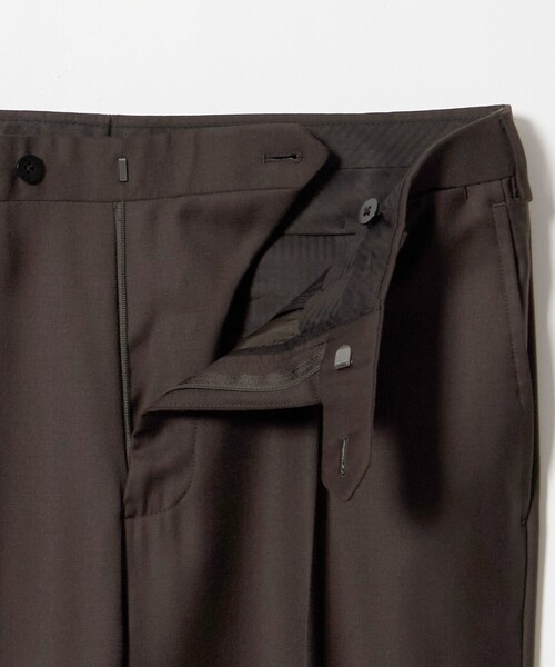 UNITED ARROWS(ユナイテッドアローズ)の「ブラウン シャークスキン ダブル 6ボタン スーツ MCーMODEL ヨコストレッチ(セットアップ・メンズ・ダークブラウン・48/46/44)」の9枚目の写真